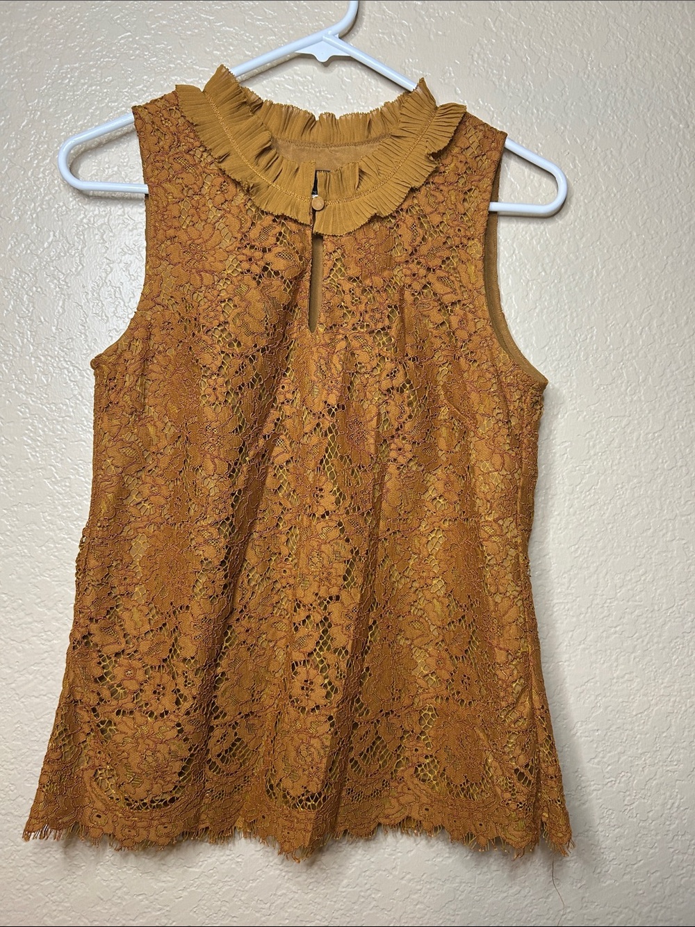 J. Crew Mustard Lace Ruffle-Neck Sleeveless Top size XS